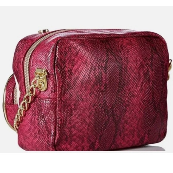 Betsey Johnson “Close Up” Camera Crossbody Pink and Black Bag Kitsch RARE - Picture 7 of 7